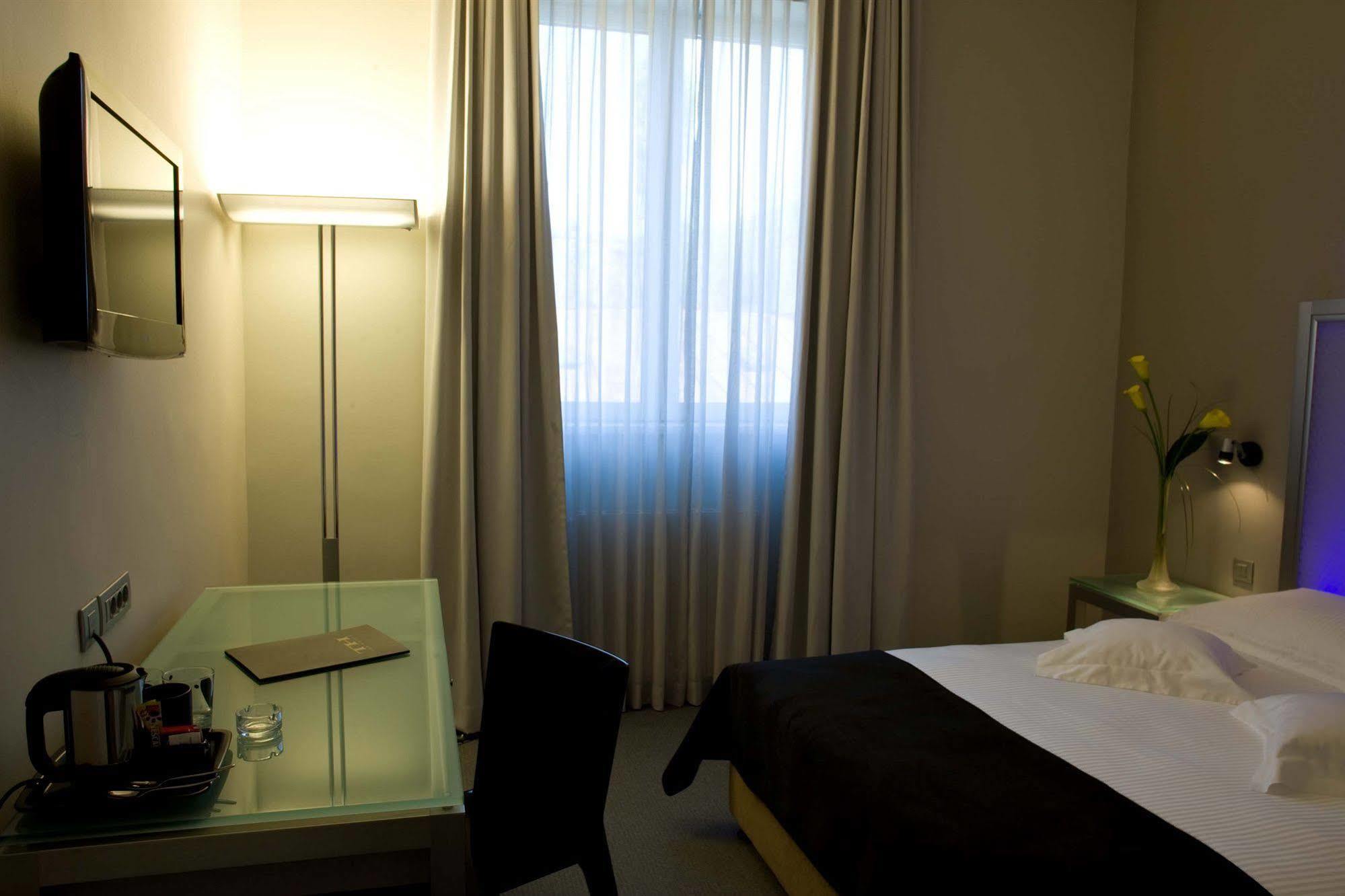 Central Park View Apartments Букурещ Екстериор снимка