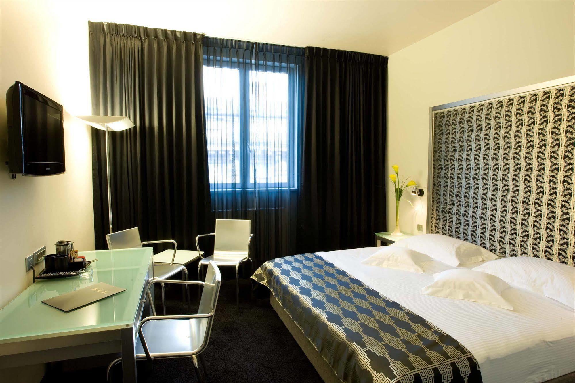Central Park View Apartments Букурещ Екстериор снимка